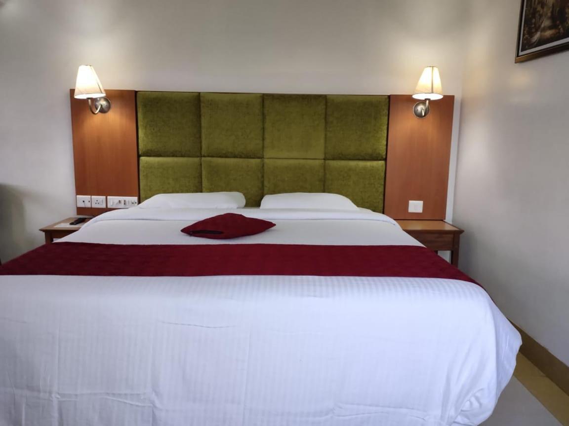 Hotel Western Gatz Theni Exterior foto