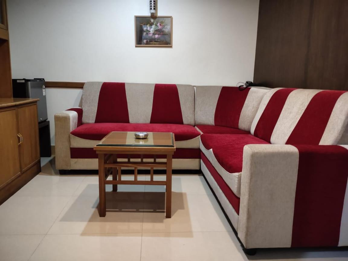 Hotel Western Gatz Theni Exterior foto