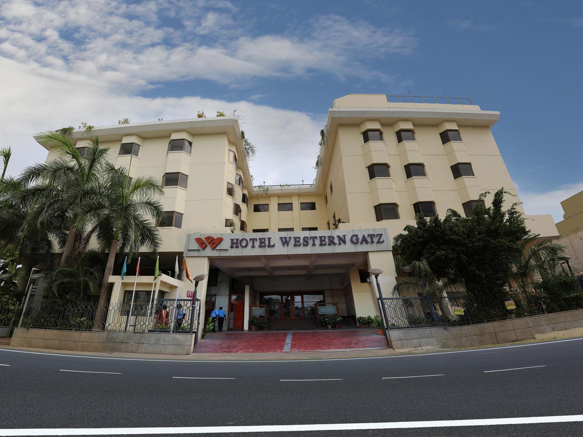 Hotel Western Gatz Theni Exterior foto